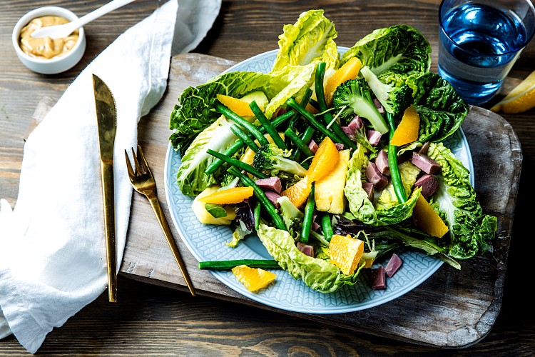 Fargerik skinkesalat 