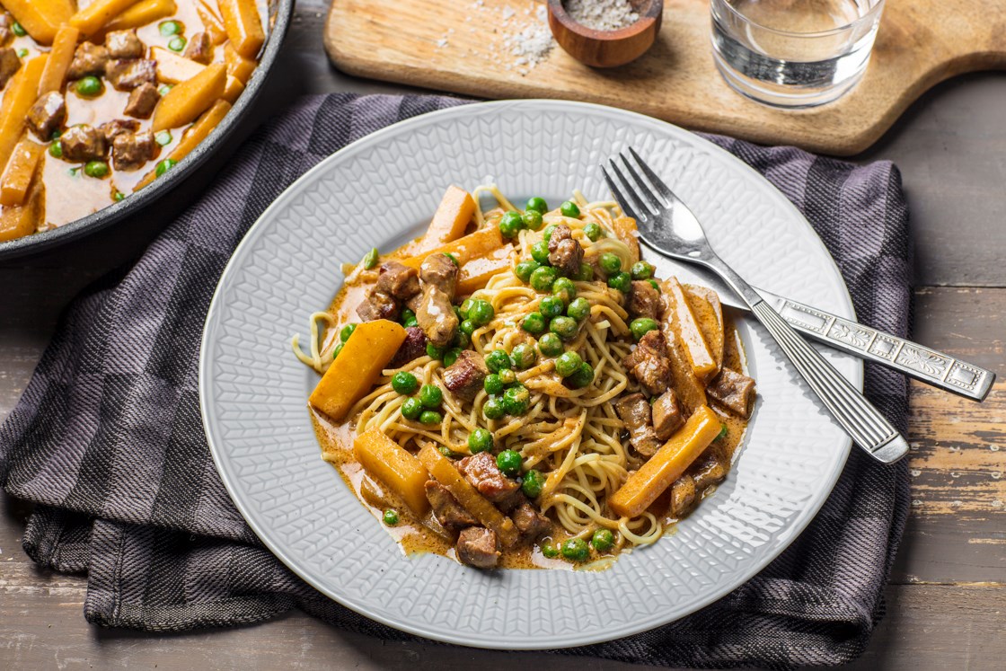 Thai red curry med svinekjøtt