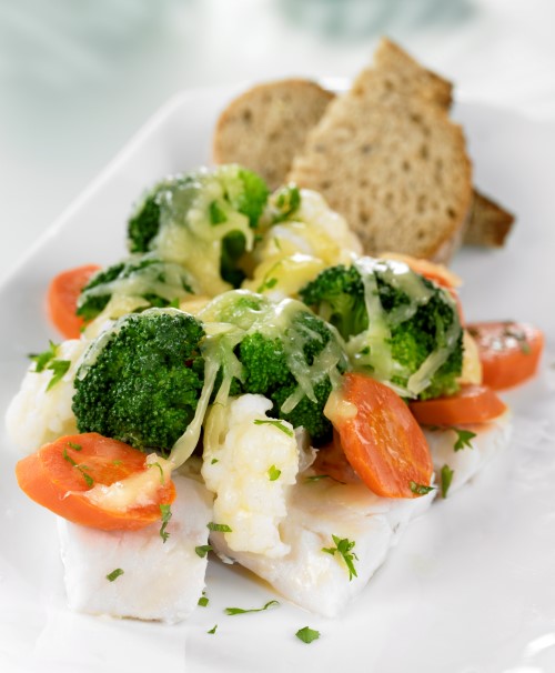 Lettsaltet torsk og brokkoli i form  