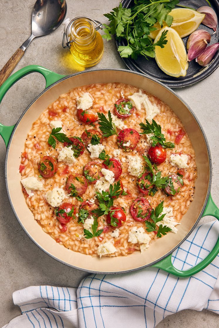 Risotto caprese med gremolatatomater och mozzarella