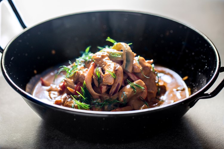 Stroganoff med ris og salat