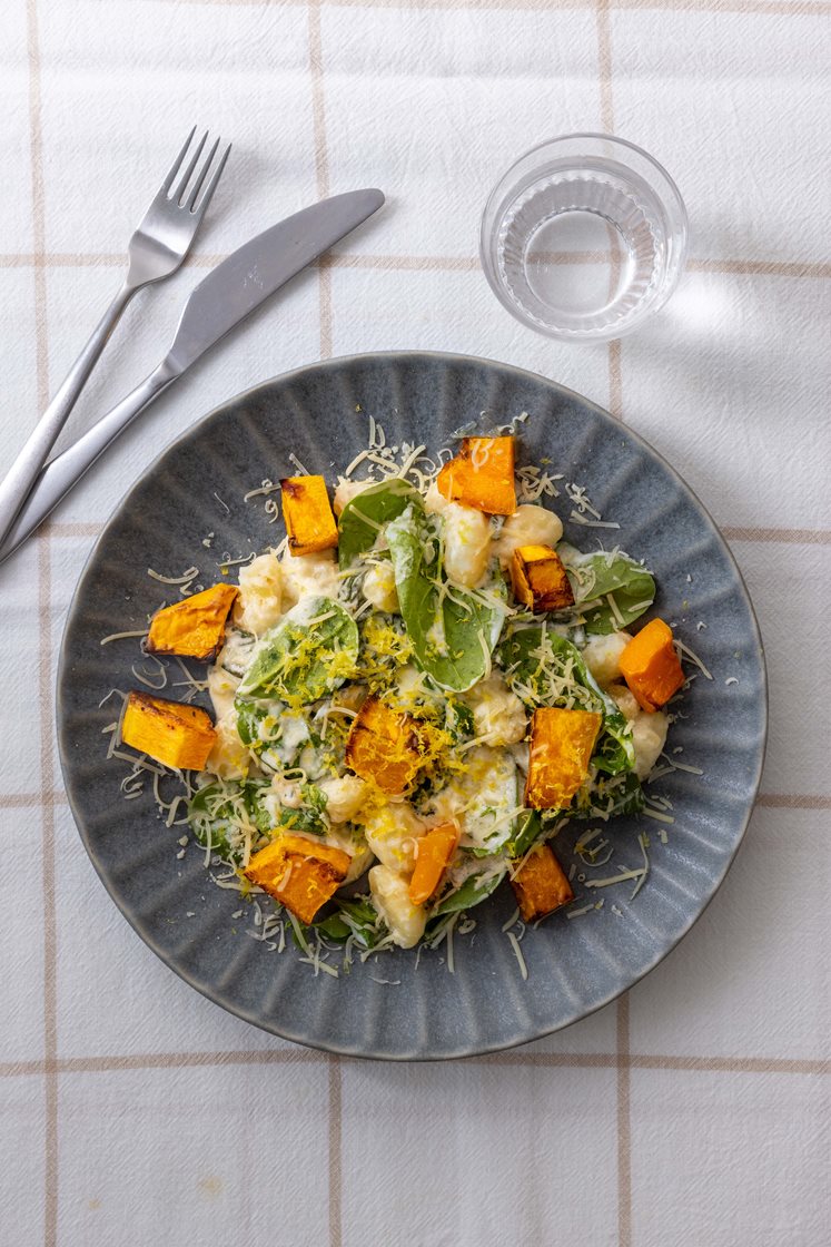 Gnocchi med kremet spinat og ovnsbakt flaskegresskar