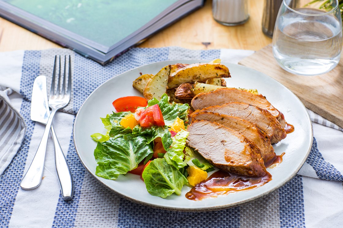 Grillet indrefilet av svin med hoisinglaze og krydderpoteter