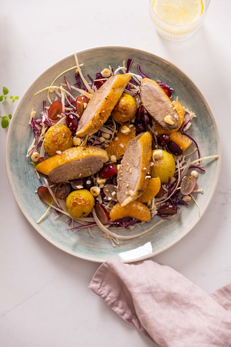 Salat orange med confiteret andebryst og stegte kartofler