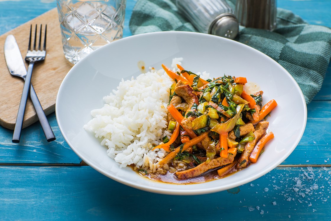 Wok teriyaki med strimlet svin og jasminris