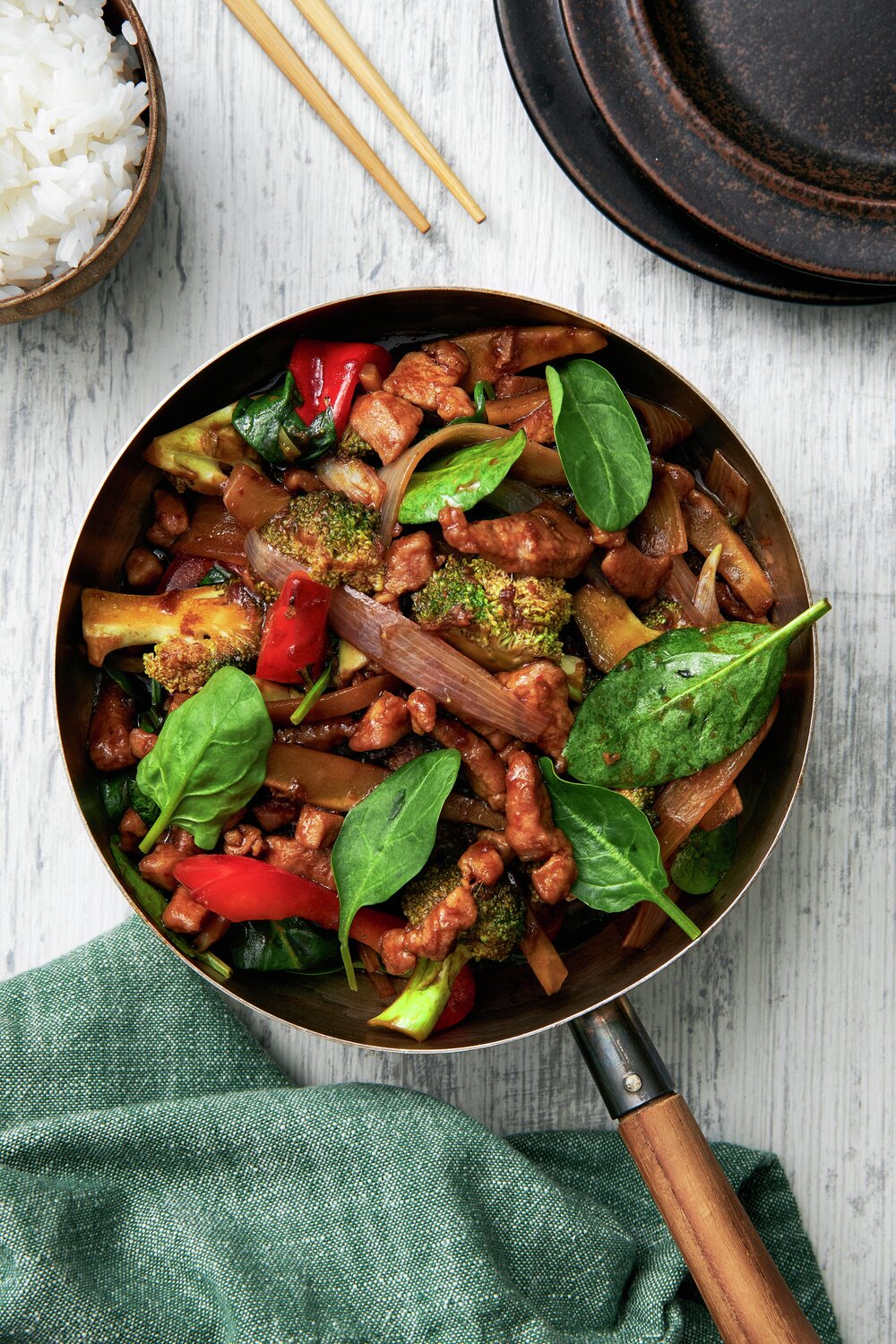 Kinesisk ginger pork med grönsaker och jasminris