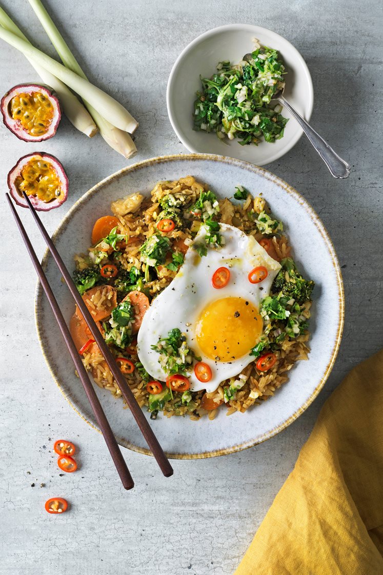 Fried rice med citrongräs, lime och passionssallad - Recept - Linas ...
