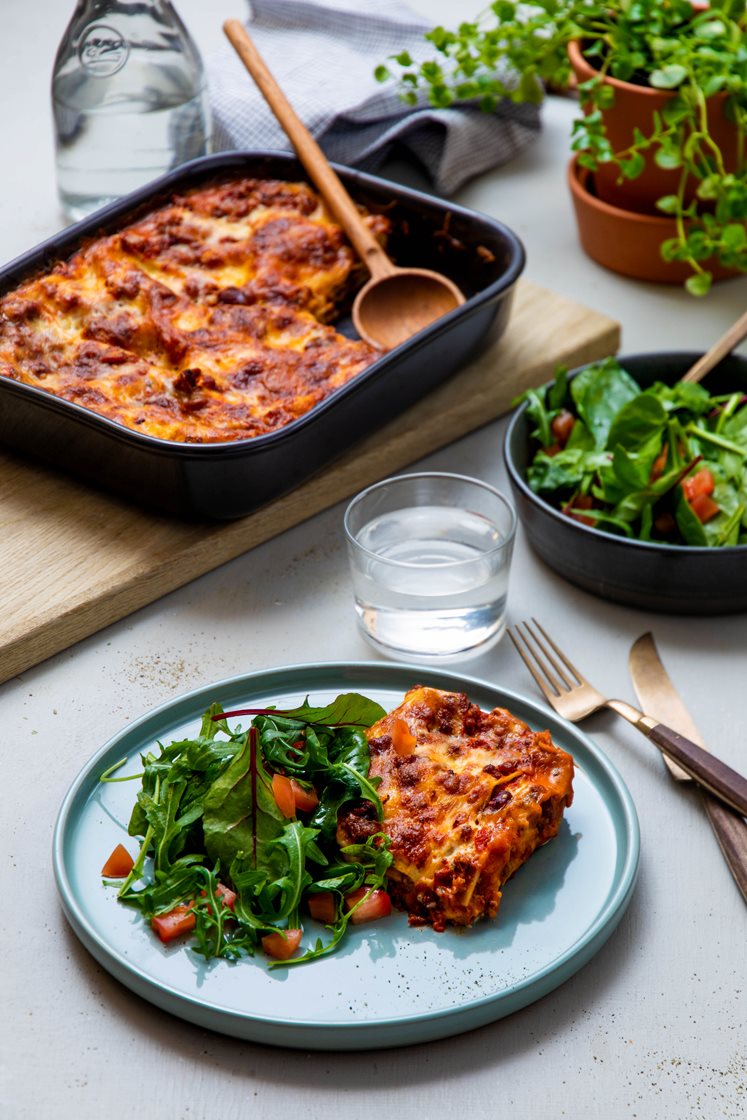 Lasagne med ferdiglaget bolognese- og bechamelsaus