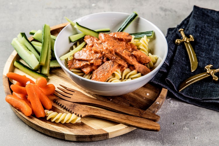 Pastaskruer med pølsesaus