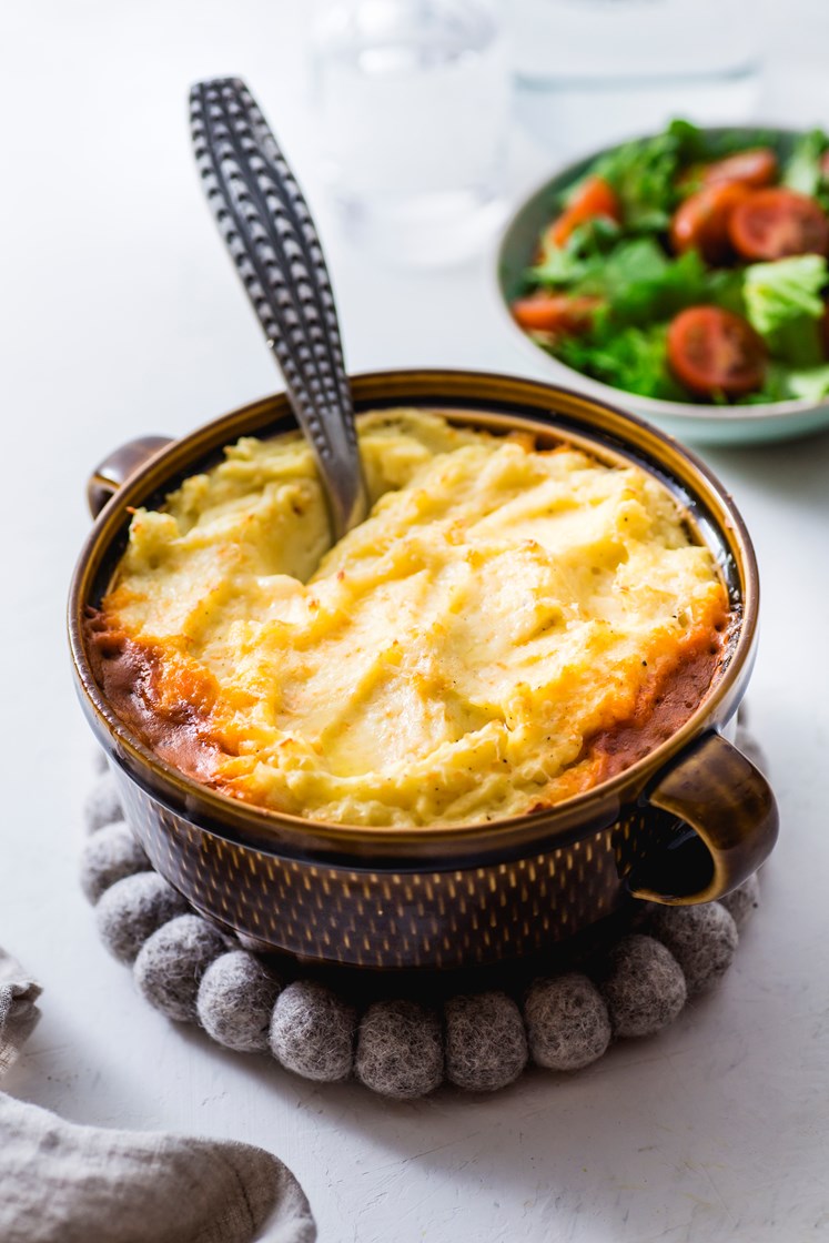 Cottage pie med cherrytomatsalat