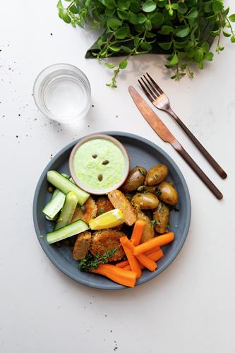 Tunfrikadeller med kapersdip