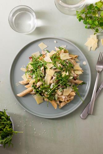 Fuldkornspasta med tørsaltet bacon