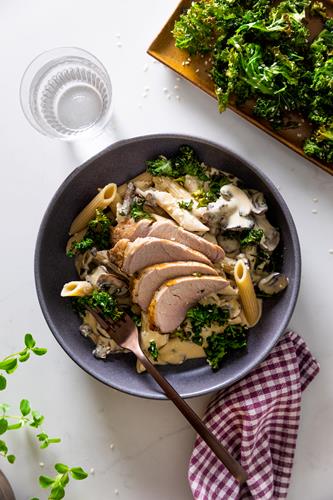Svinemørbrad med miso-champignonsauce