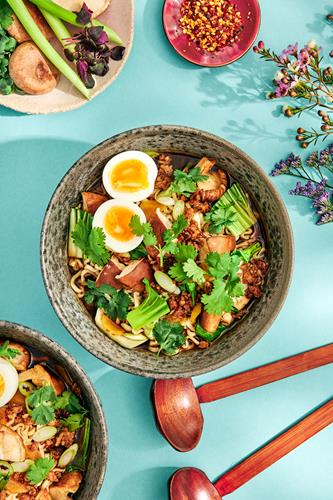 Ramen med svinekød