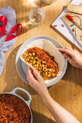 Quick chili con carne i tortilla